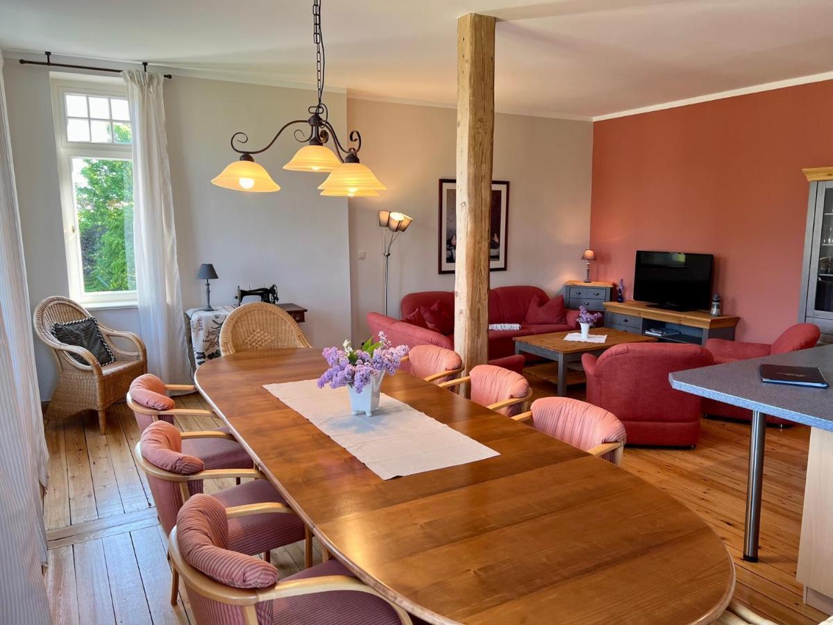클뤼츠 Landgut Oberhof 아파트 외부 사진